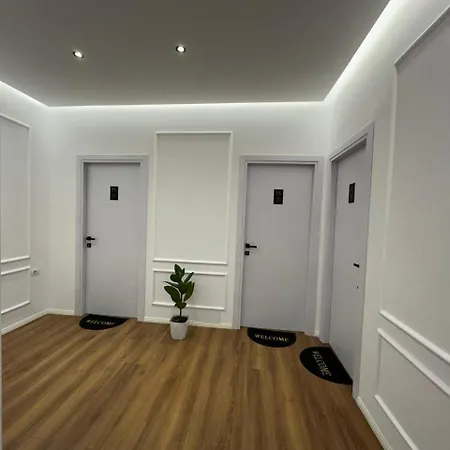 Apartment Fa At Center 02